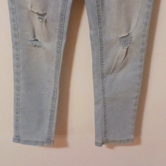 Girls Distressed Light Blue Jeans - Picture 4 of 6